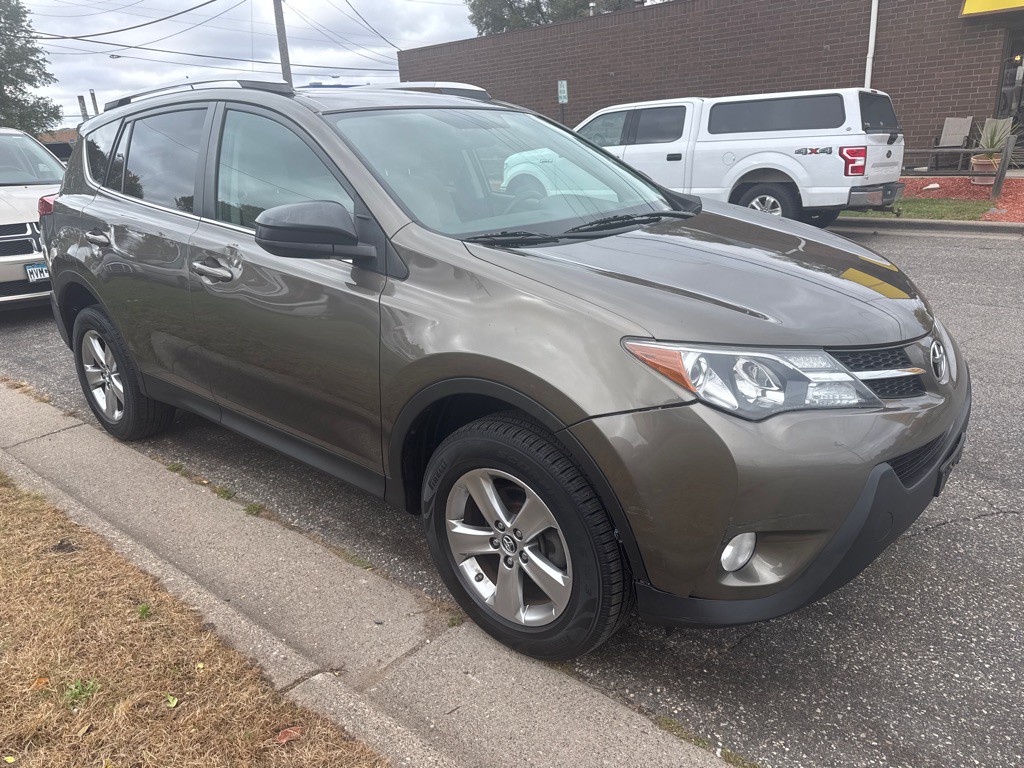 2015 Toyota Rav4 Image 7