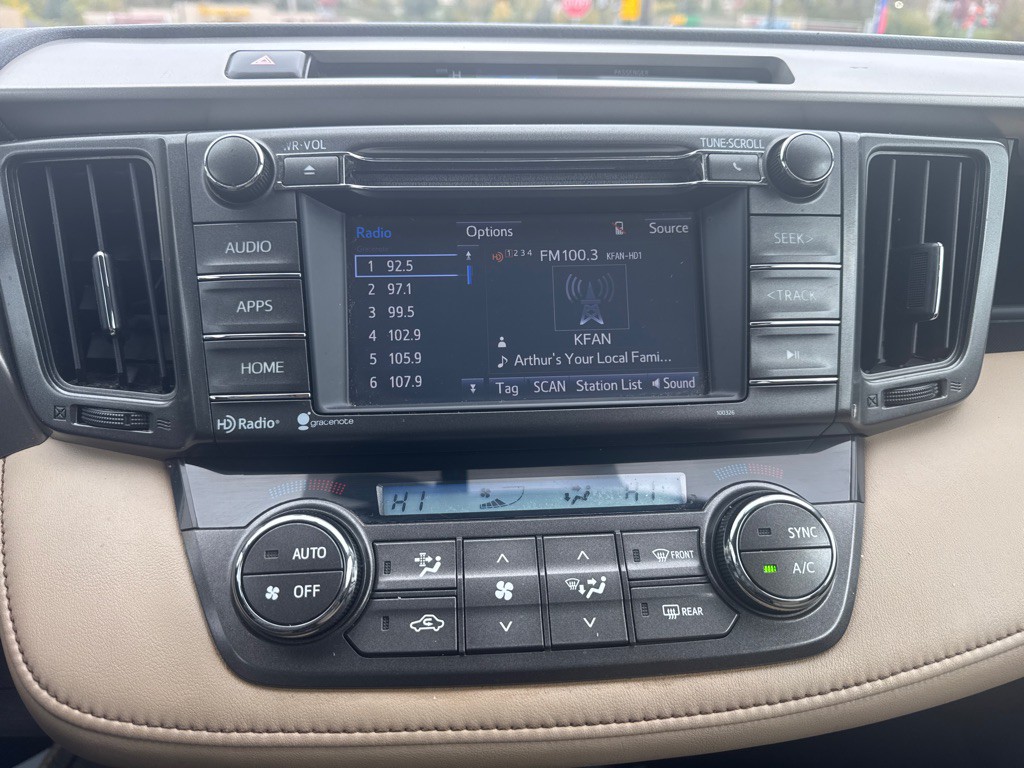 2015 Toyota Rav4 Image 11