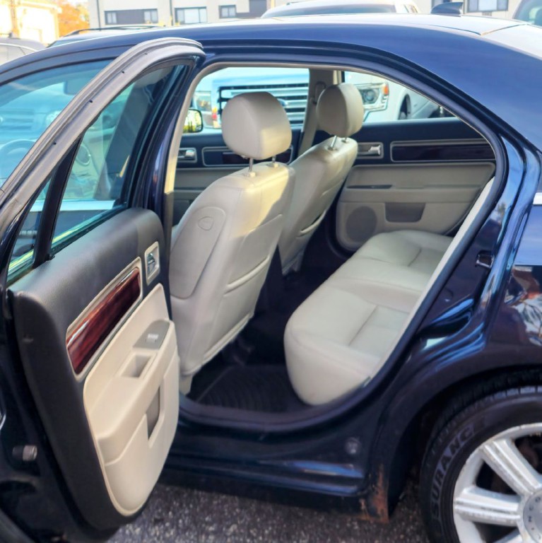 2008 Lincoln MKZ Image 13