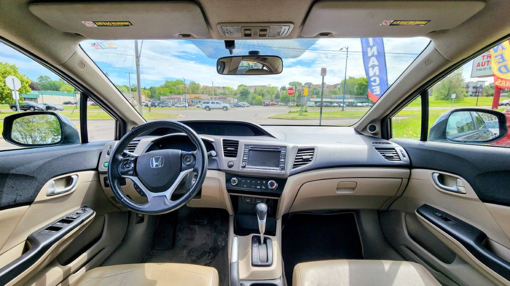 2012 Honda Civic Image 12