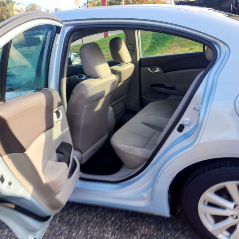 2012 Honda Civic Image 13