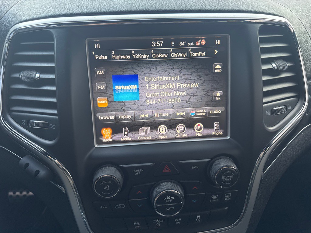 2015 Jeep Grand Cherokee Image 16