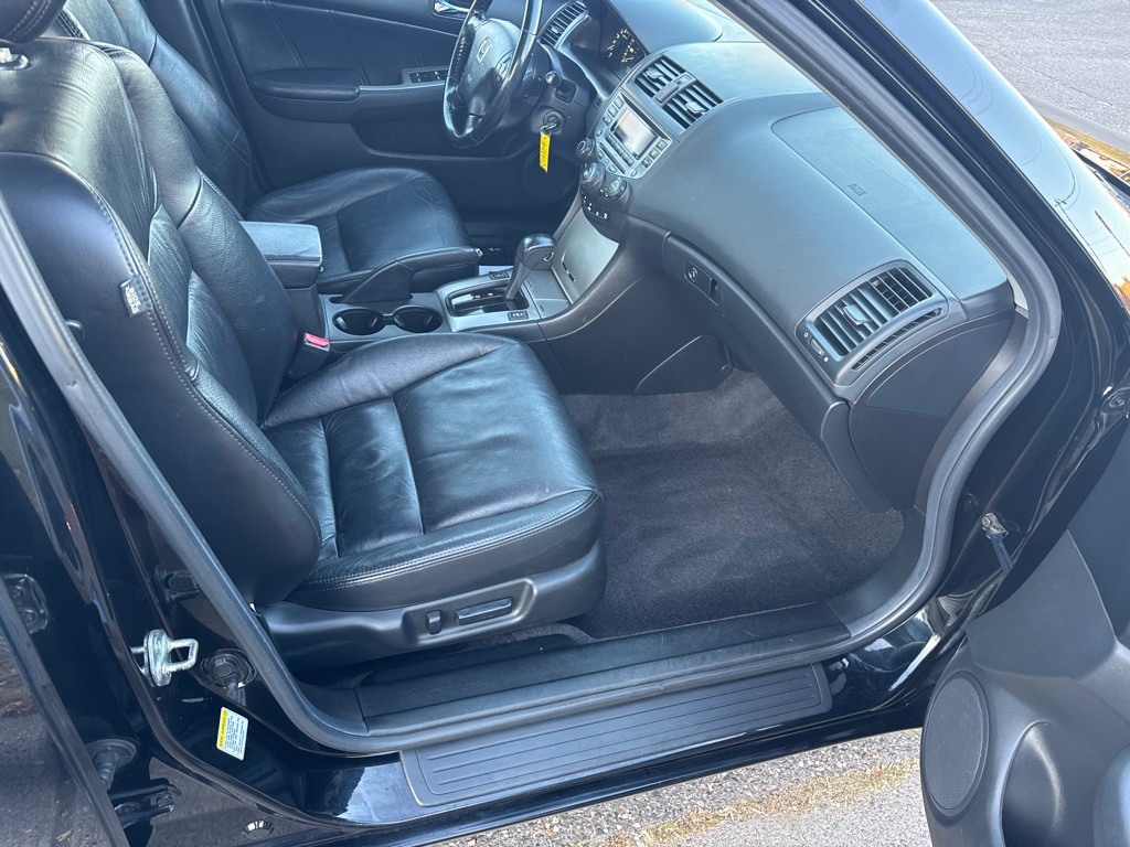 2007 Honda Accord Image 11