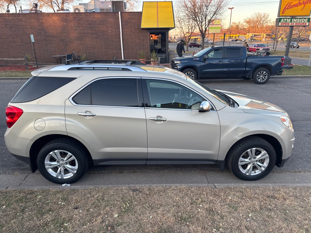 2011 Chevrolet Equinox Image 4