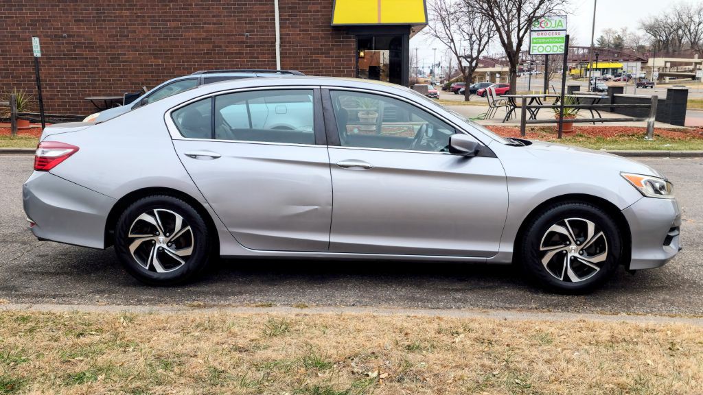 2016 Honda Accord Image 7