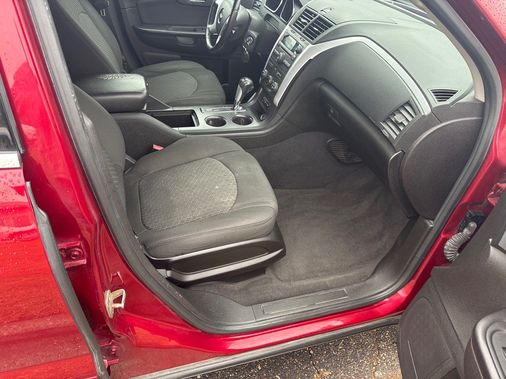 2010 Chevrolet Traverse Image 13