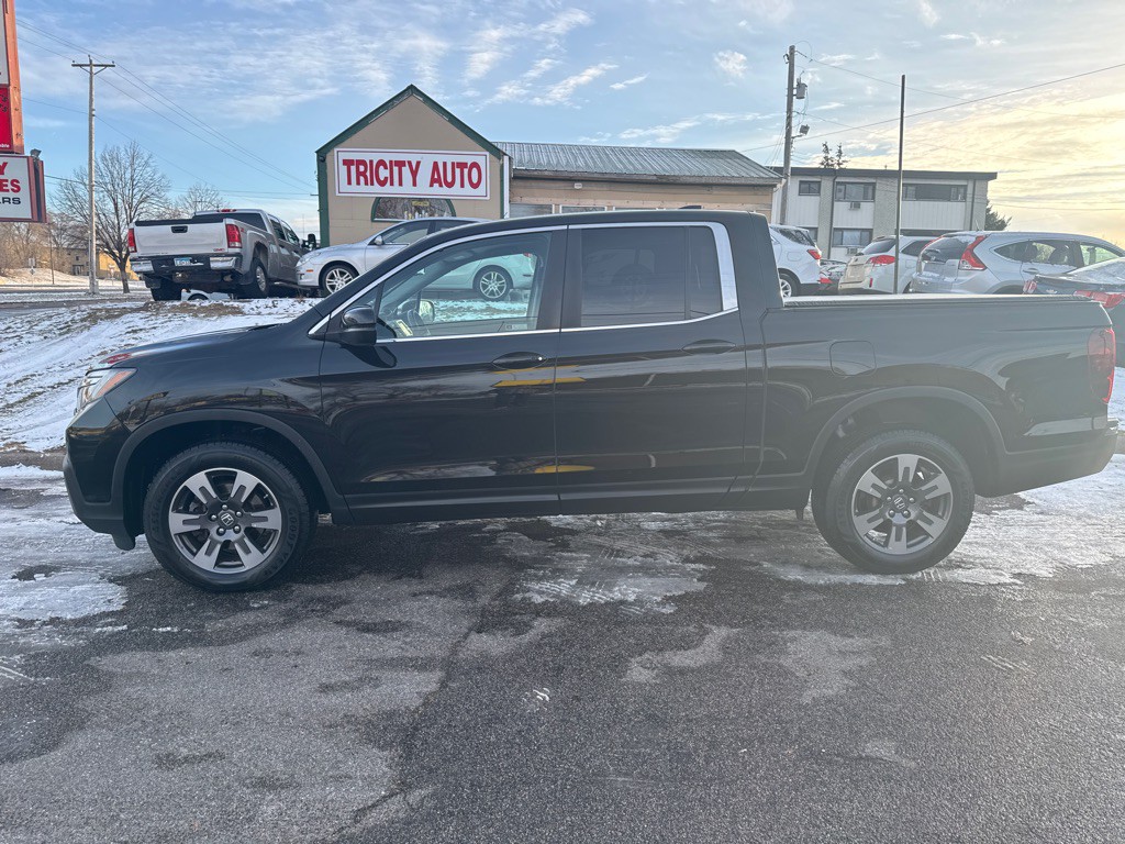 2018 Honda Ridgeline Image 3
