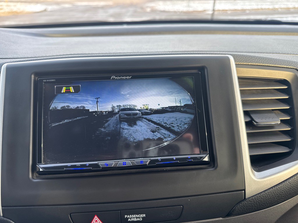 2018 Honda Ridgeline Image 17