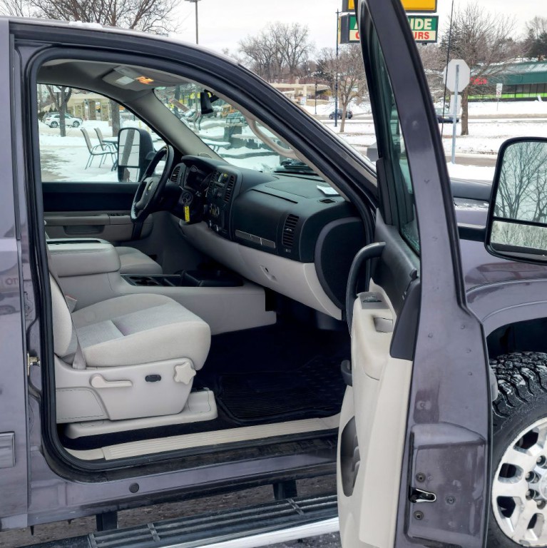 2011 Chevrolet Silverado 1500 Image 17