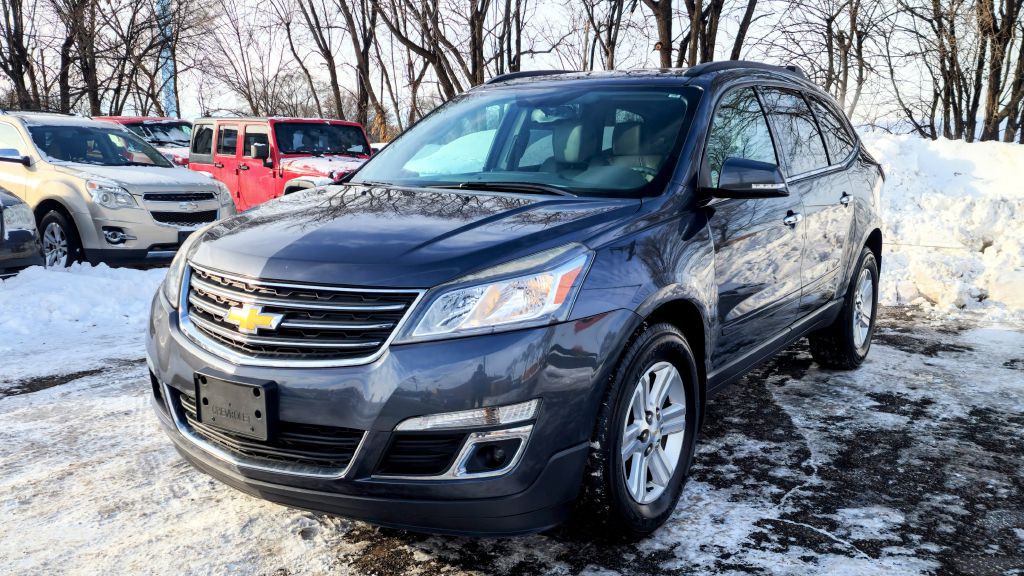 2013 Chevrolet Traverse Image 2