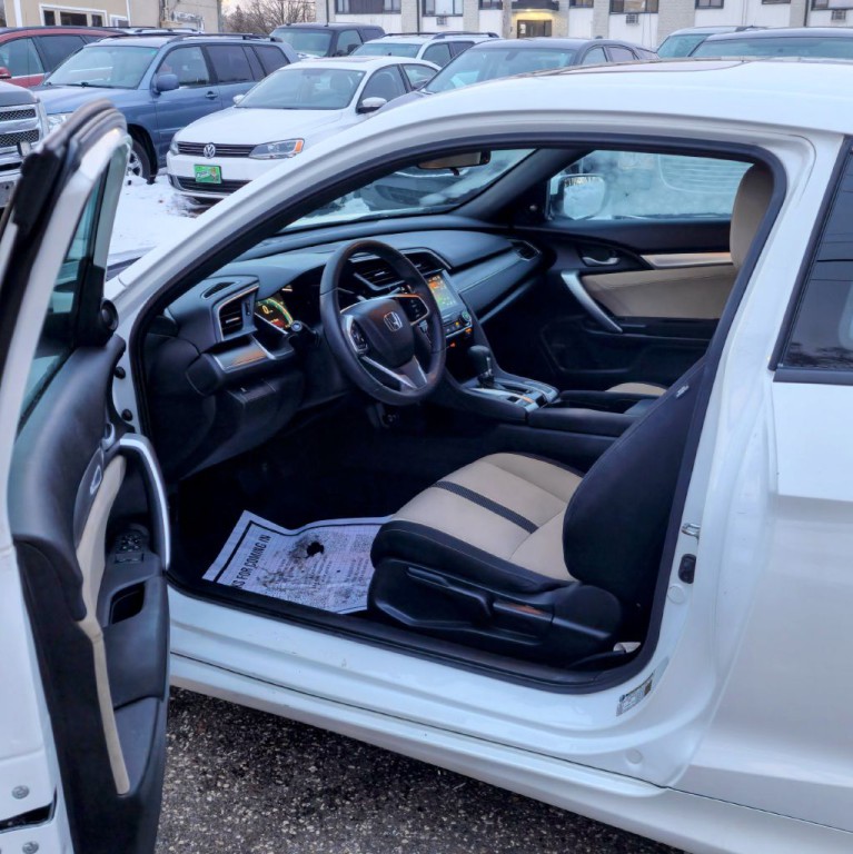 2016 Honda Civic Image 10