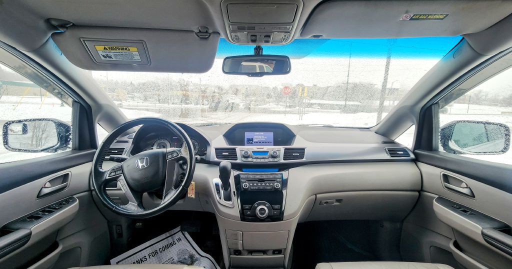 2012 Honda Odyssey Image 12
