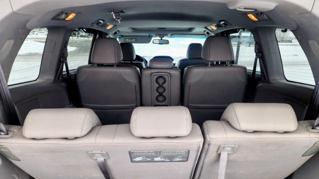 2012 Honda Odyssey Image 17