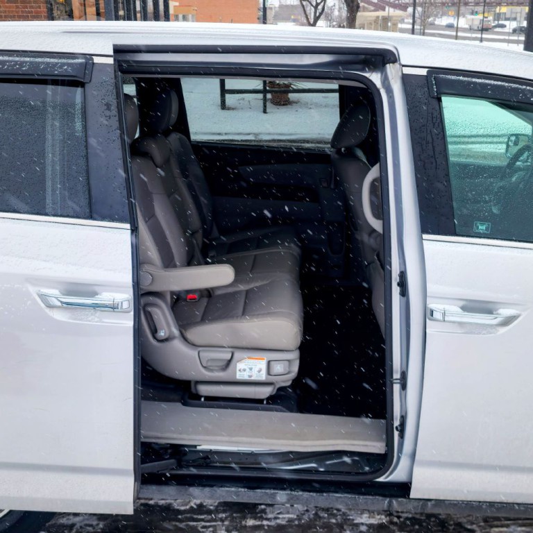 2012 Honda Odyssey Image 18