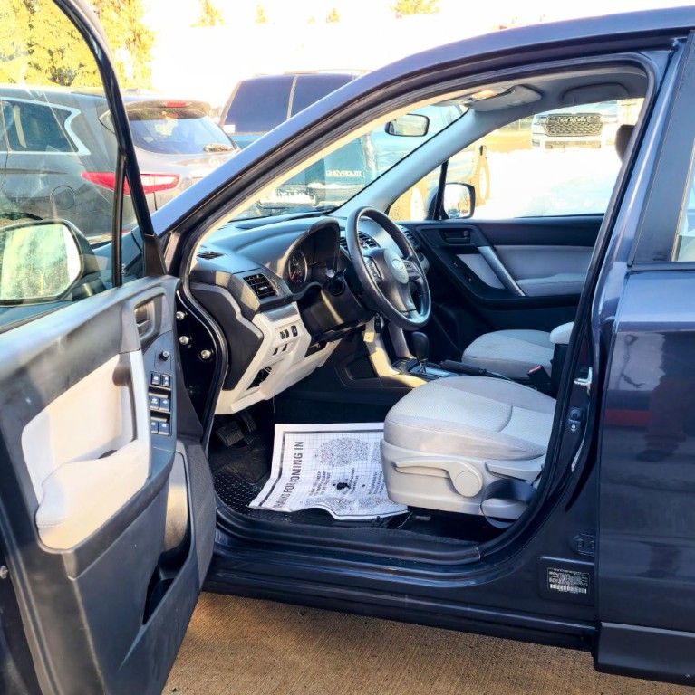 2014 Subaru Forester Image 11