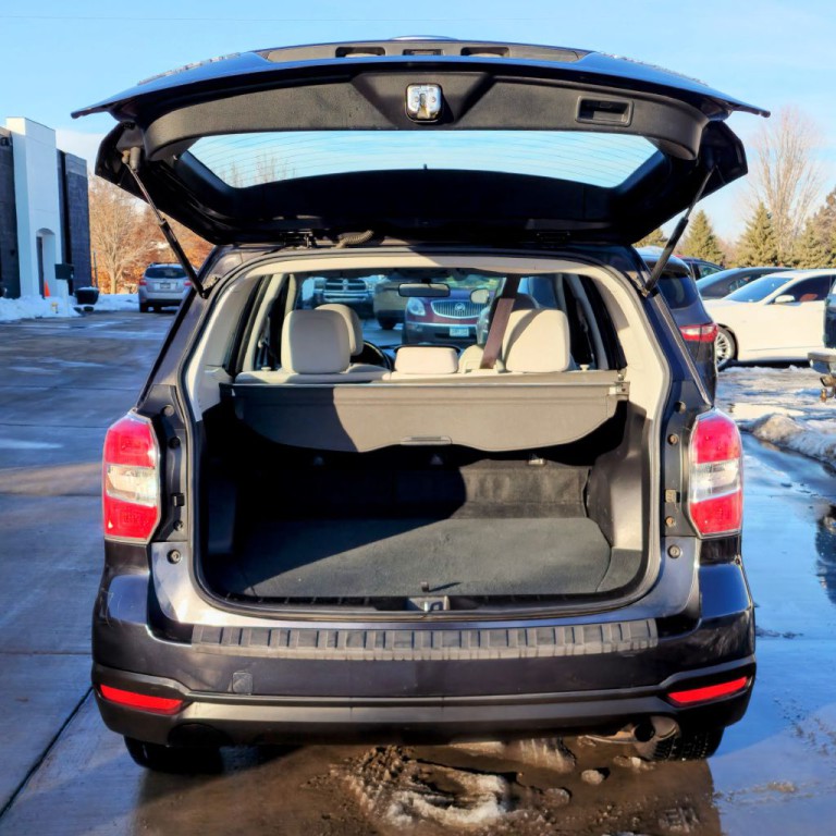 2014 Subaru Forester Image 14