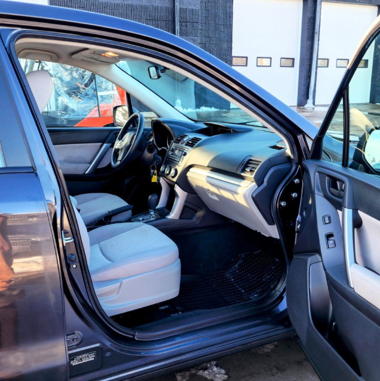 2014 Subaru Forester Image 17