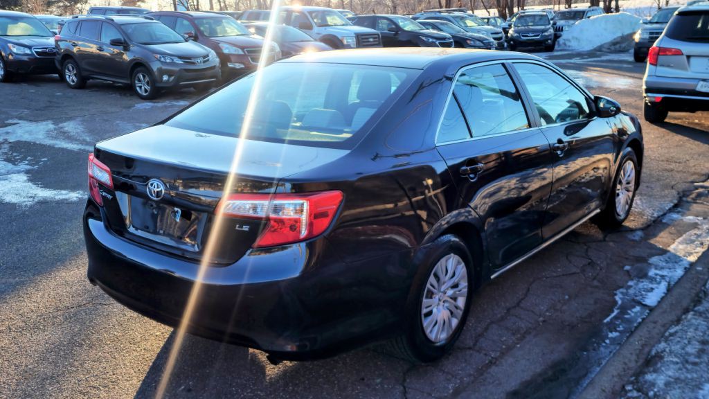 2013 Toyota Camry Image 6
