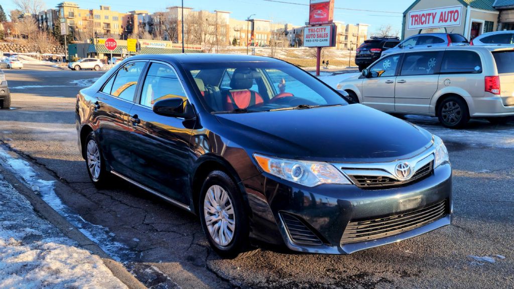 2013 Toyota Camry Image 8
