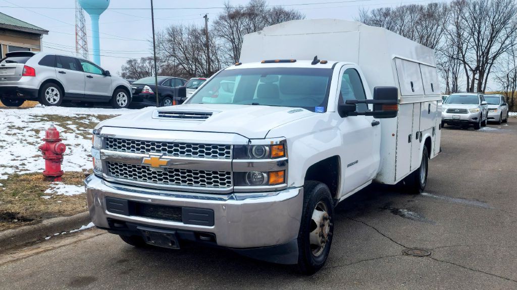 2019 Chevrolet Silverado 1500 Image 2
