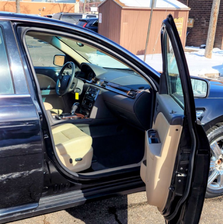 2008 Ford Taurus Image 16