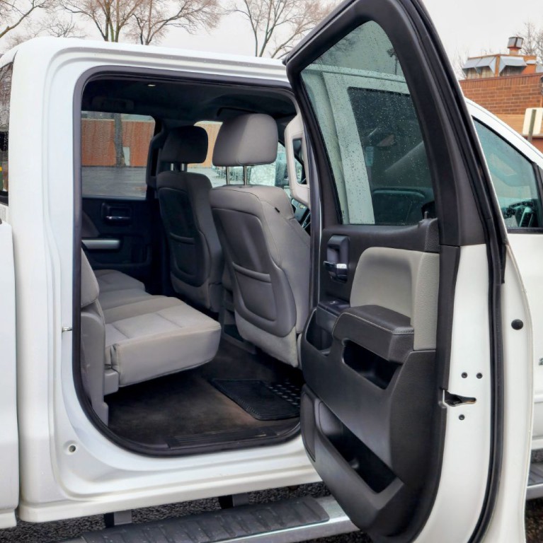 2015 Chevrolet Silverado 1500 Image 17