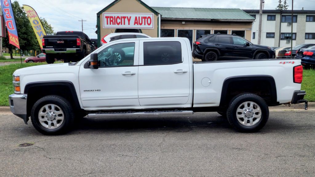 2015 Chevrolet Silverado 1500 Image 3