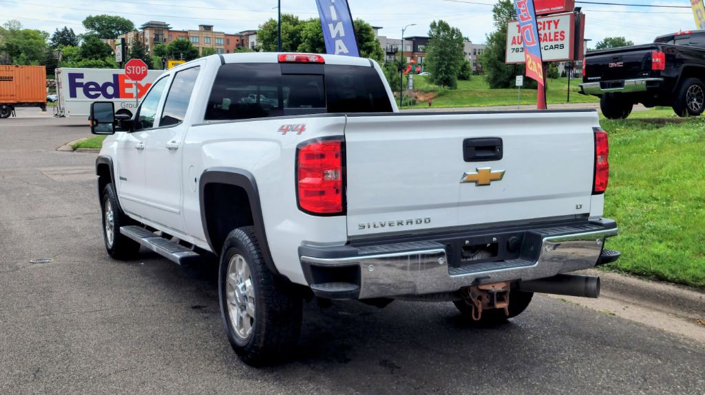 2015 Chevrolet Silverado 1500 Image 4