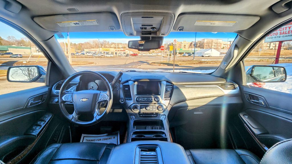 2017 Chevrolet Suburban Image 7
