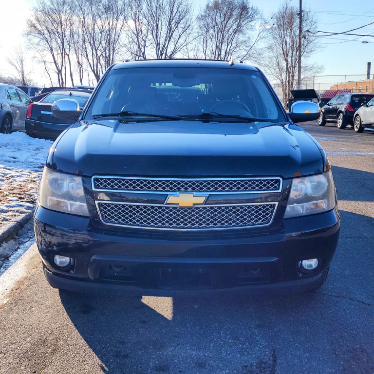 2009 Chevrolet Suburban Image 9