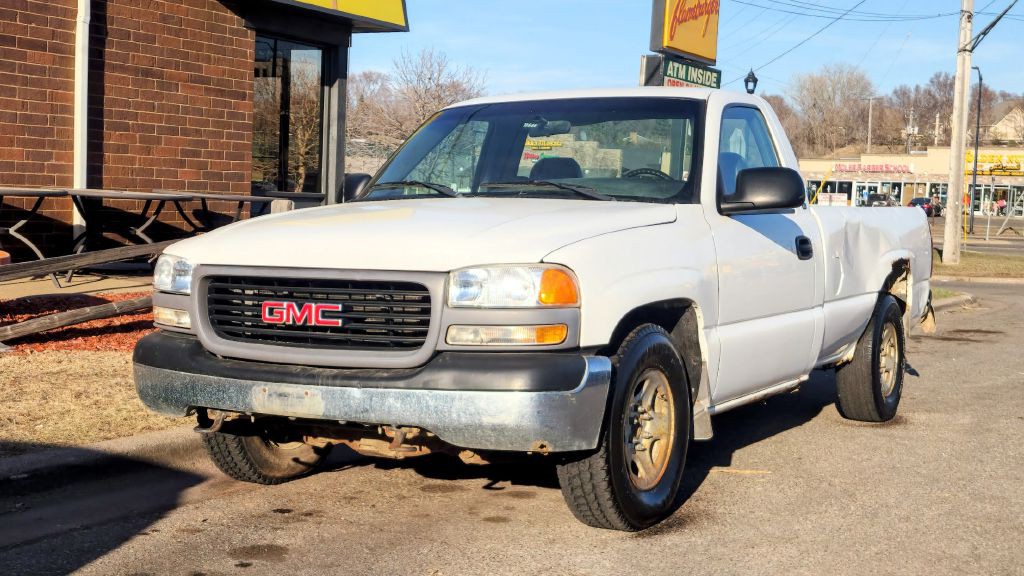 1999 GMC Sierra Image 2