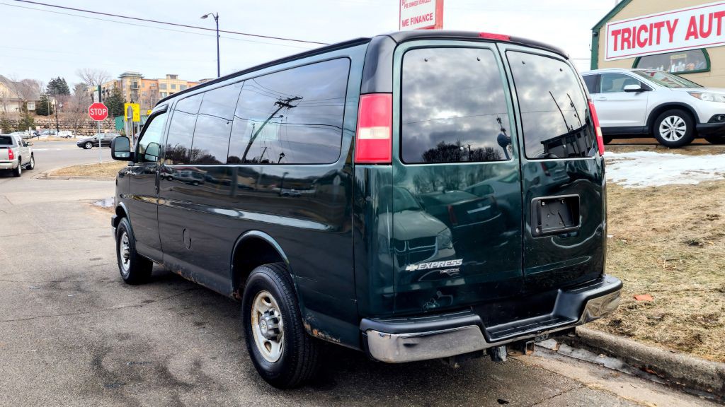 2008 Chevrolet Express Image 4