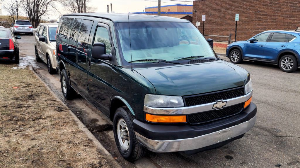 2008 Chevrolet Express Image 9
