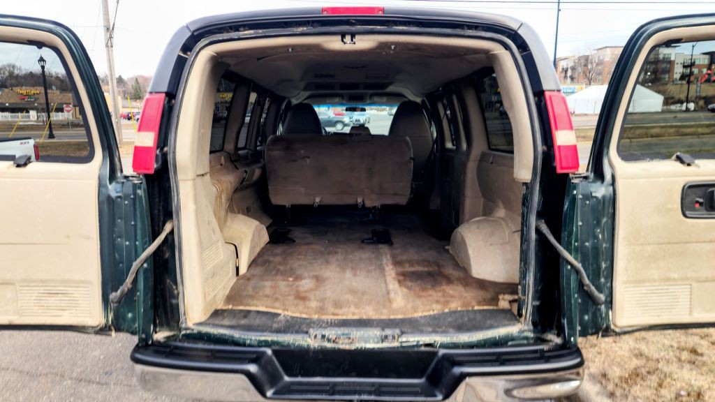 2008 Chevrolet Express Image 13