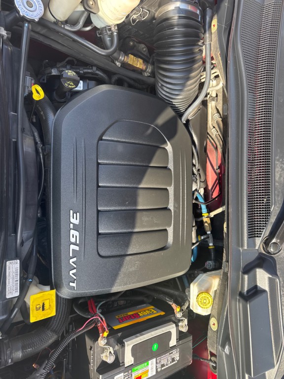 2012 Chrysler Town & Country Image 24