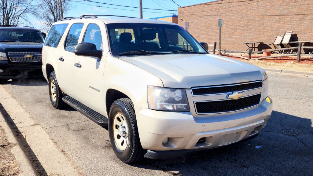 2011 Chevrolet Suburban Image 8