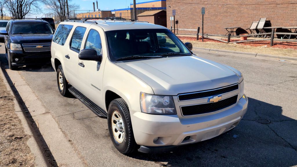 2011 Chevrolet Suburban Image 9