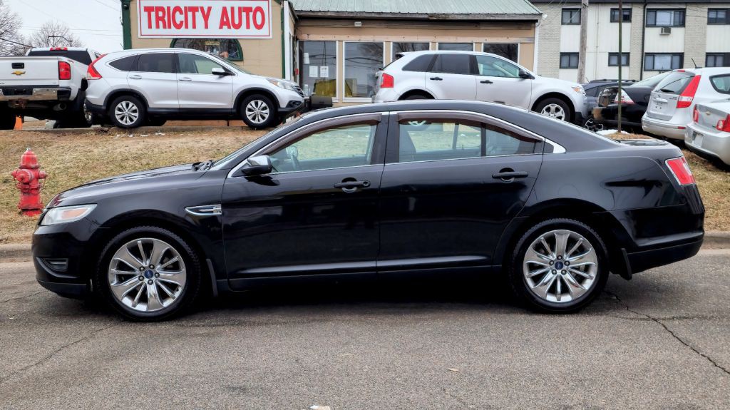2010 Ford Taurus Image 3