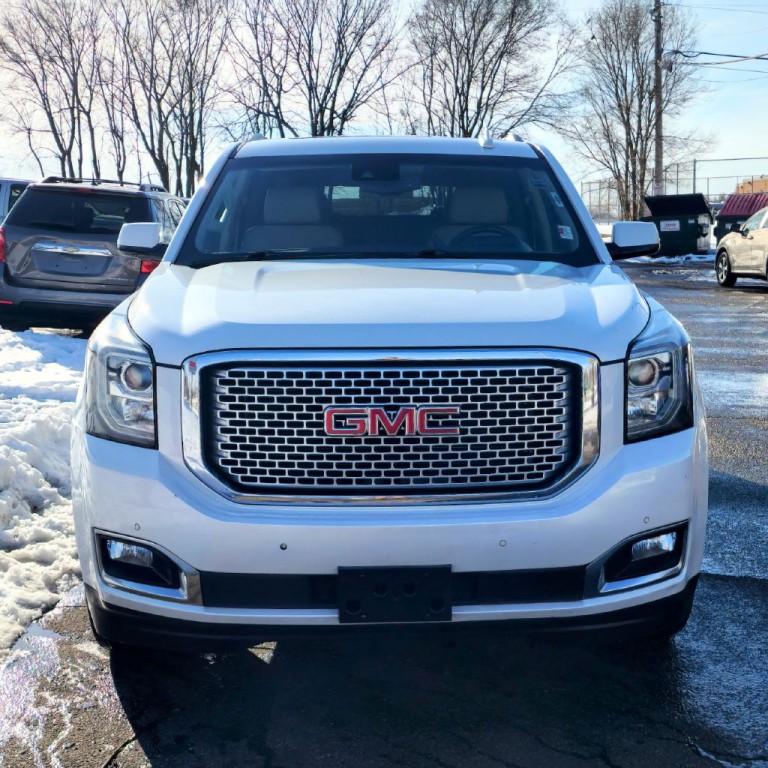 2017 GMC Yukon Image 10