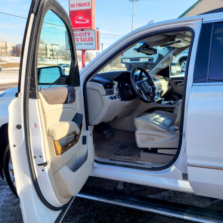 2017 GMC Yukon Image 11
