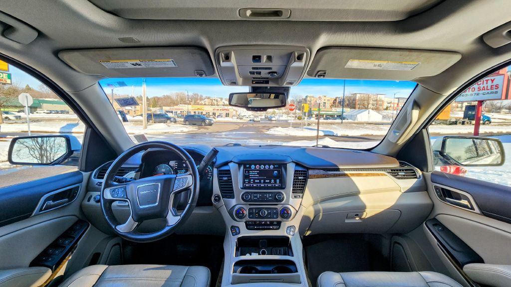 2017 GMC Yukon Image 12