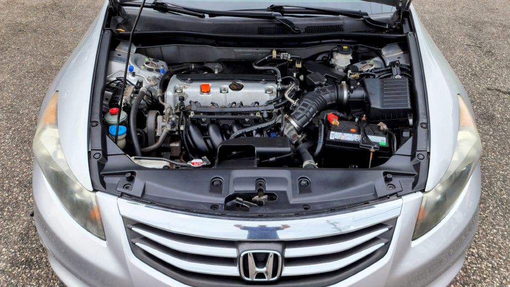2012 Honda Accord Image 17