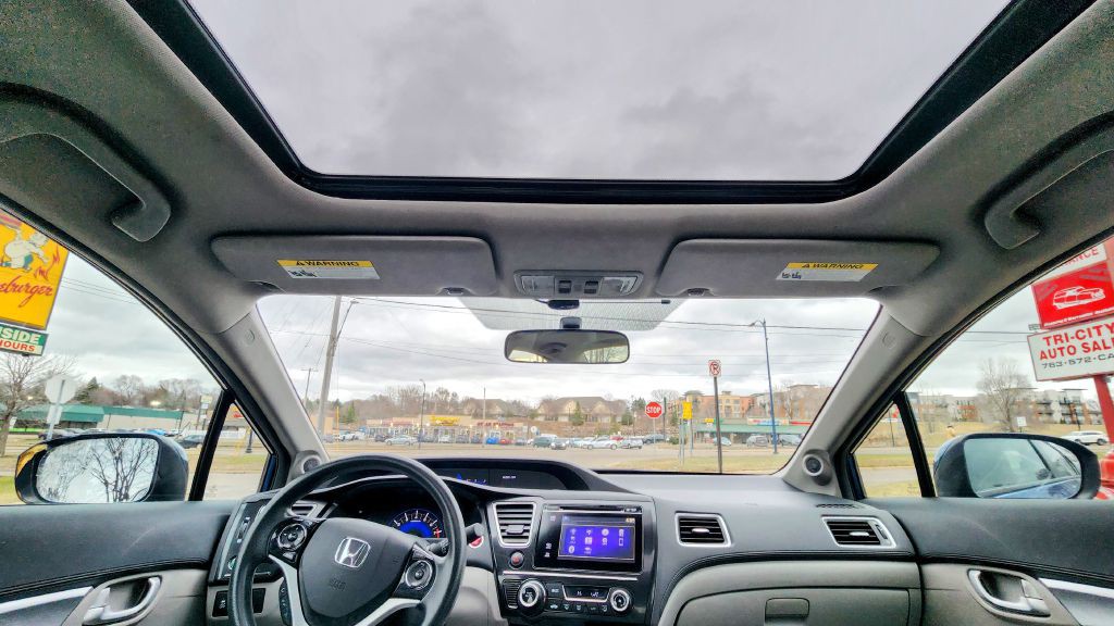 2015 Honda Civic Image 13