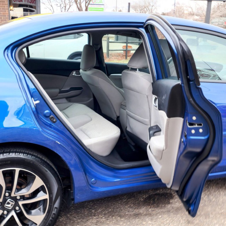 2015 Honda Civic Image 16