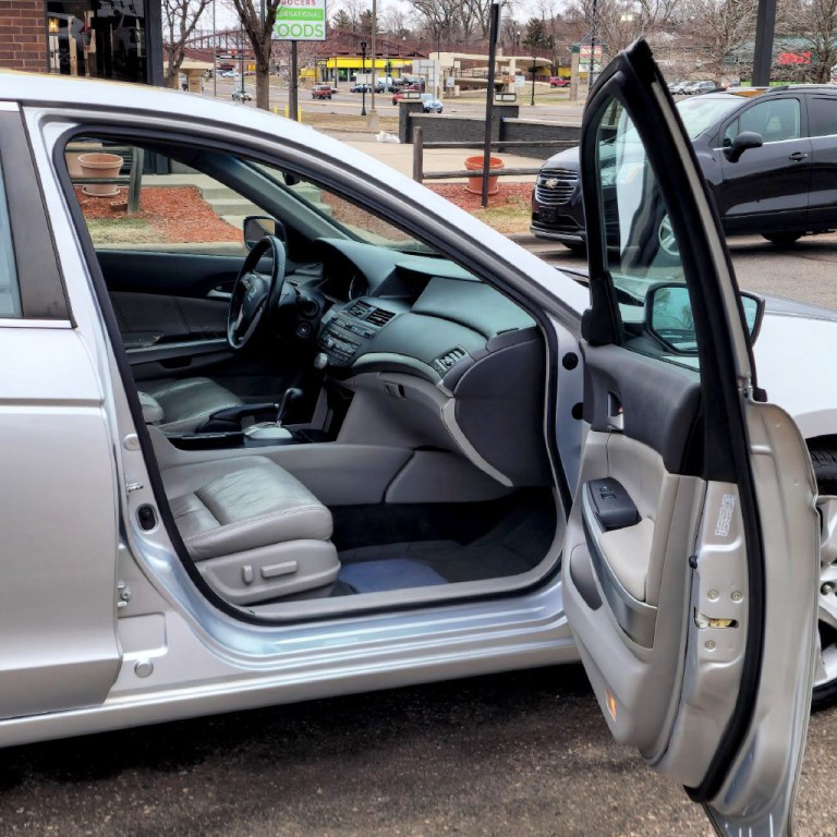 2008 Honda Accord Image 16
