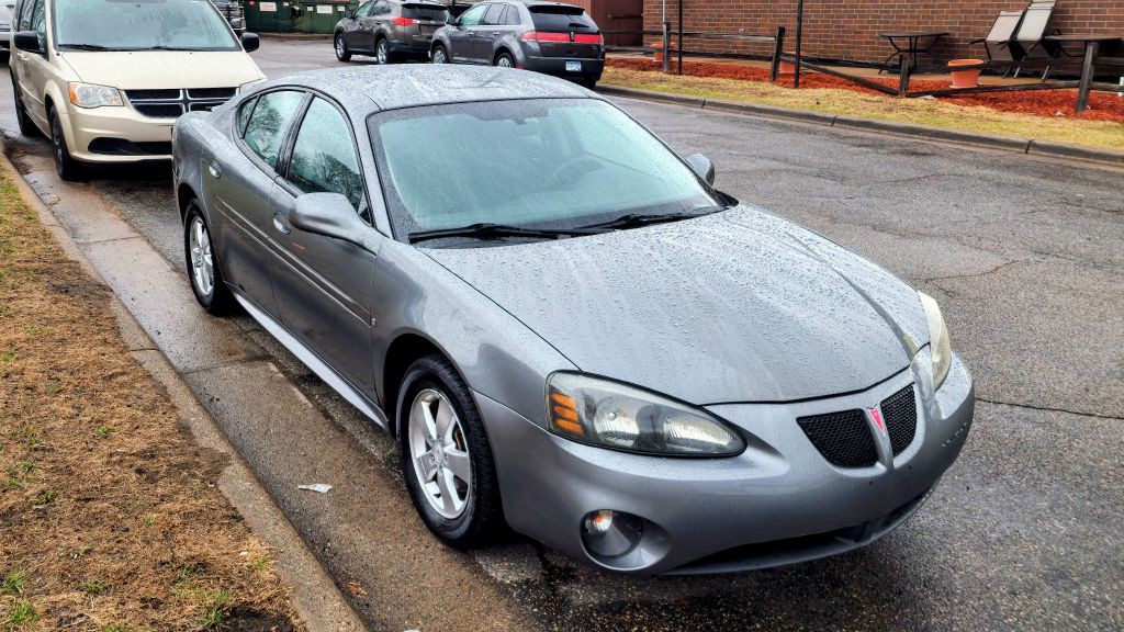 2008 Pontiac Grand Prix Image 9