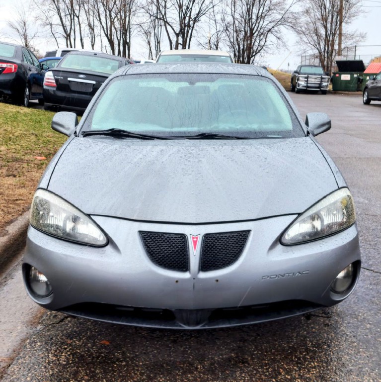 2008 Pontiac Grand Prix Image 10