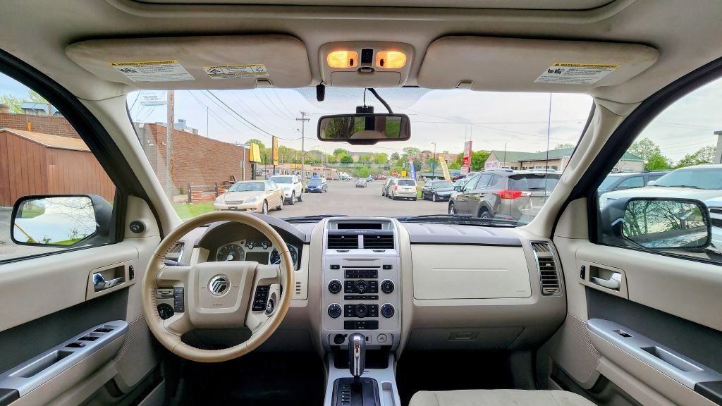 2011 Mercury Mariner Image 12