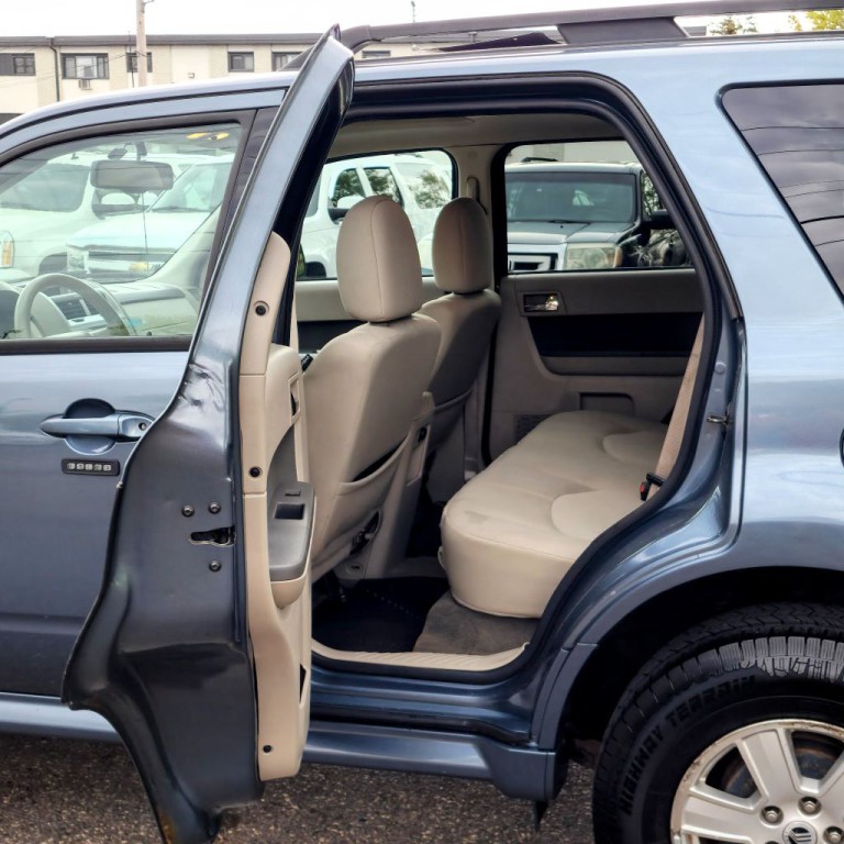2011 Mercury Mariner Image 14