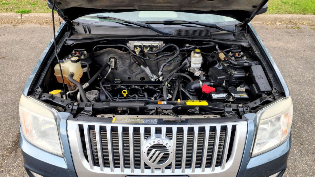 2011 Mercury Mariner Image 18